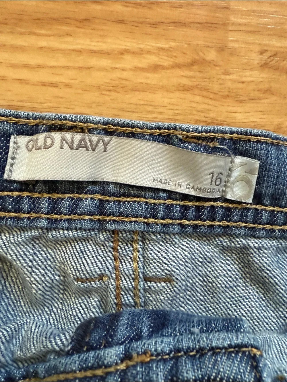 Old Navy Vintage Y2K Low Rise Distressed Denim Mini Skirt Size 16